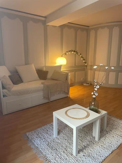 Ferienwohnung « Au Coeur De Dole » Exterior foto
