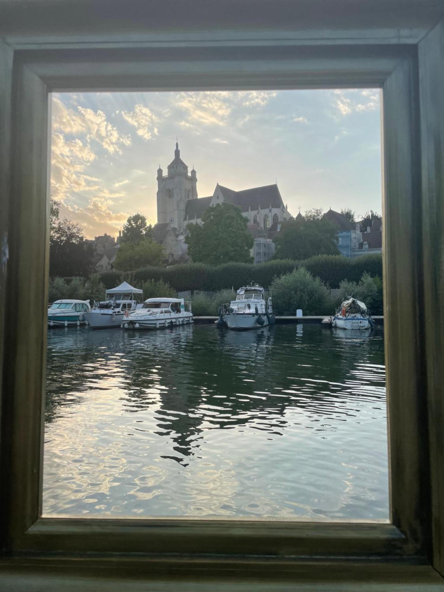 Ferienwohnung « Au Coeur De Dole » Exterior foto
